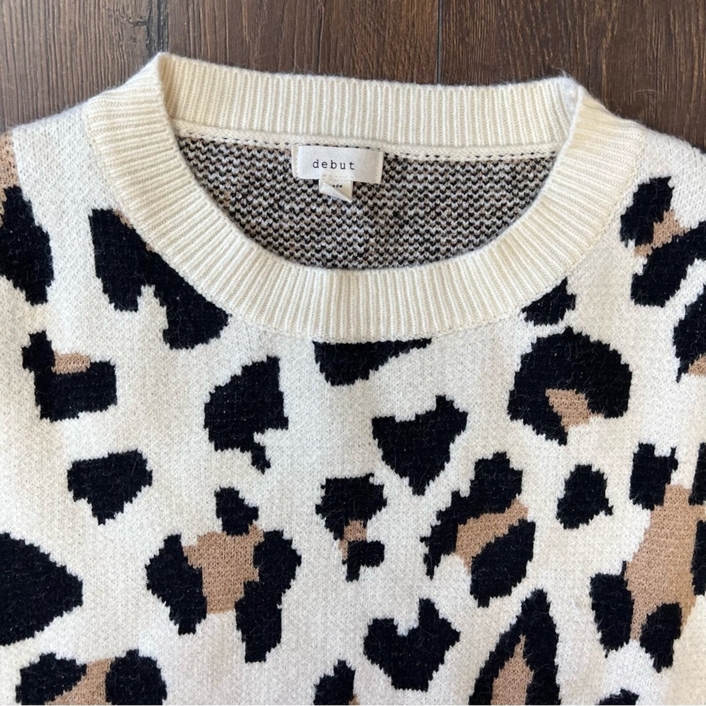 Debut leopard print sweater SZ S/M