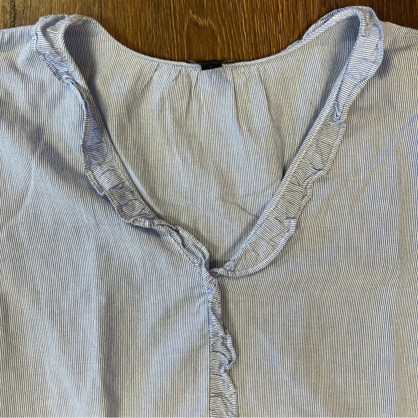 Ann Taylor Factory blue striped cotton blouse SZ LG