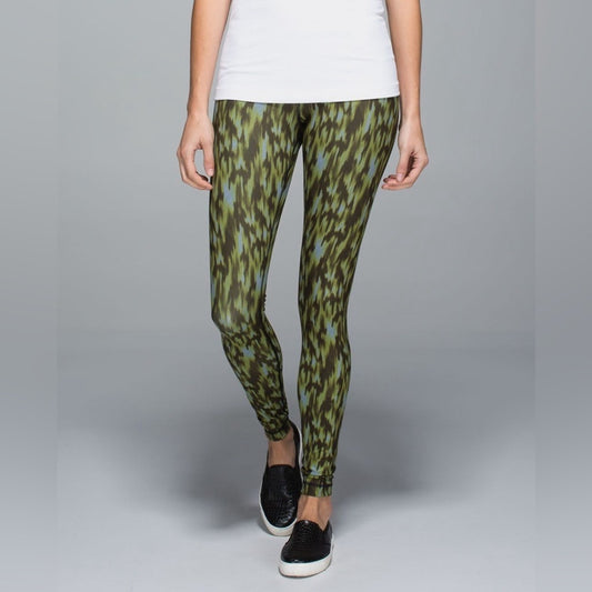 Lululemon Wunder Under *Full-On Luxe Lusche Telemark‎ Almost Pear Inkwell SZ 8