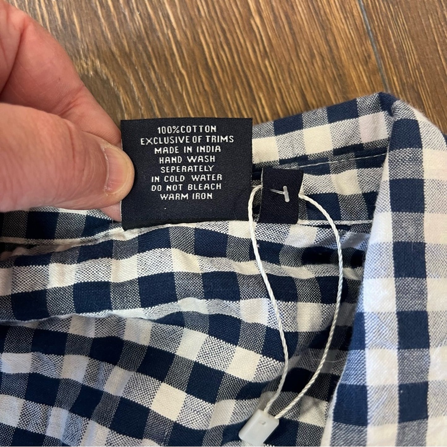 Madison and Mathews navy and white gingham button-down SZ SM
