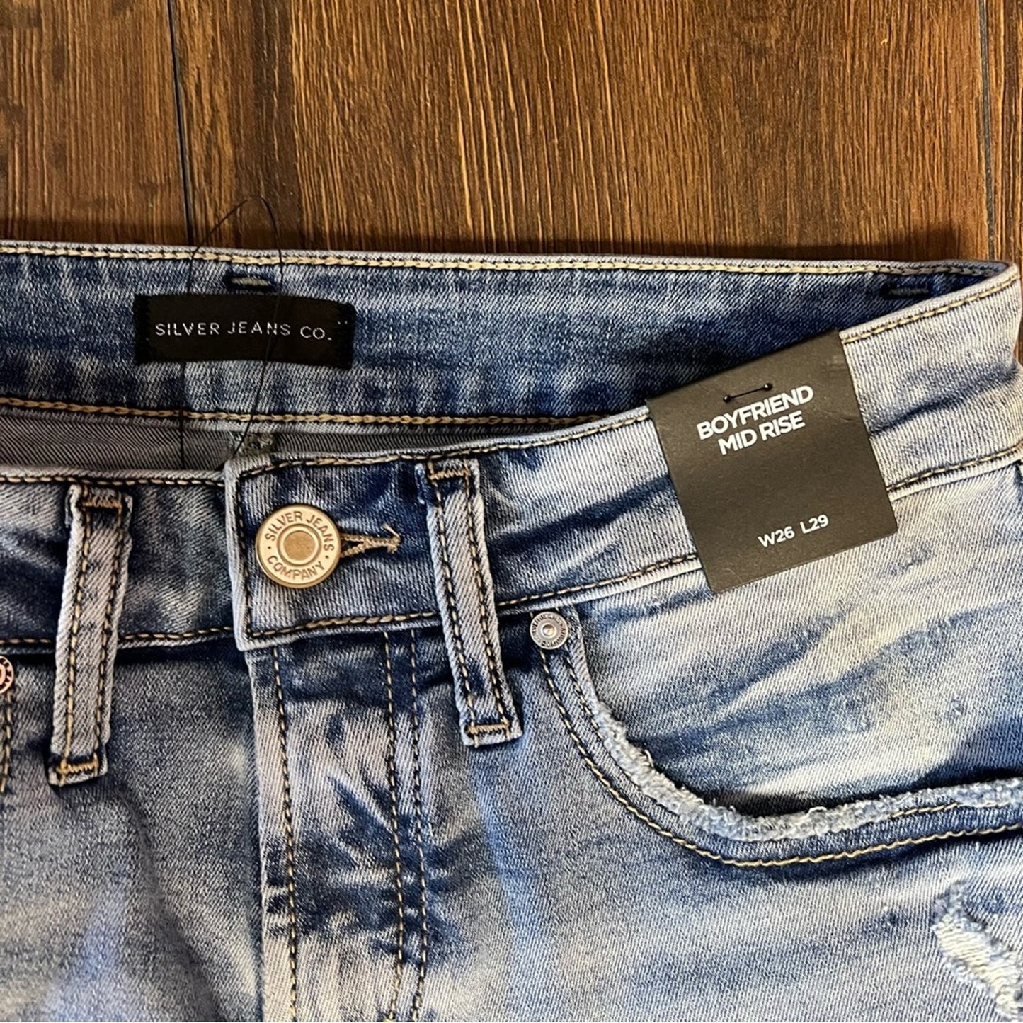 🆕 Silver Jean Boyfriend Mid Rise Slim Leg Jeans SZ 26/2