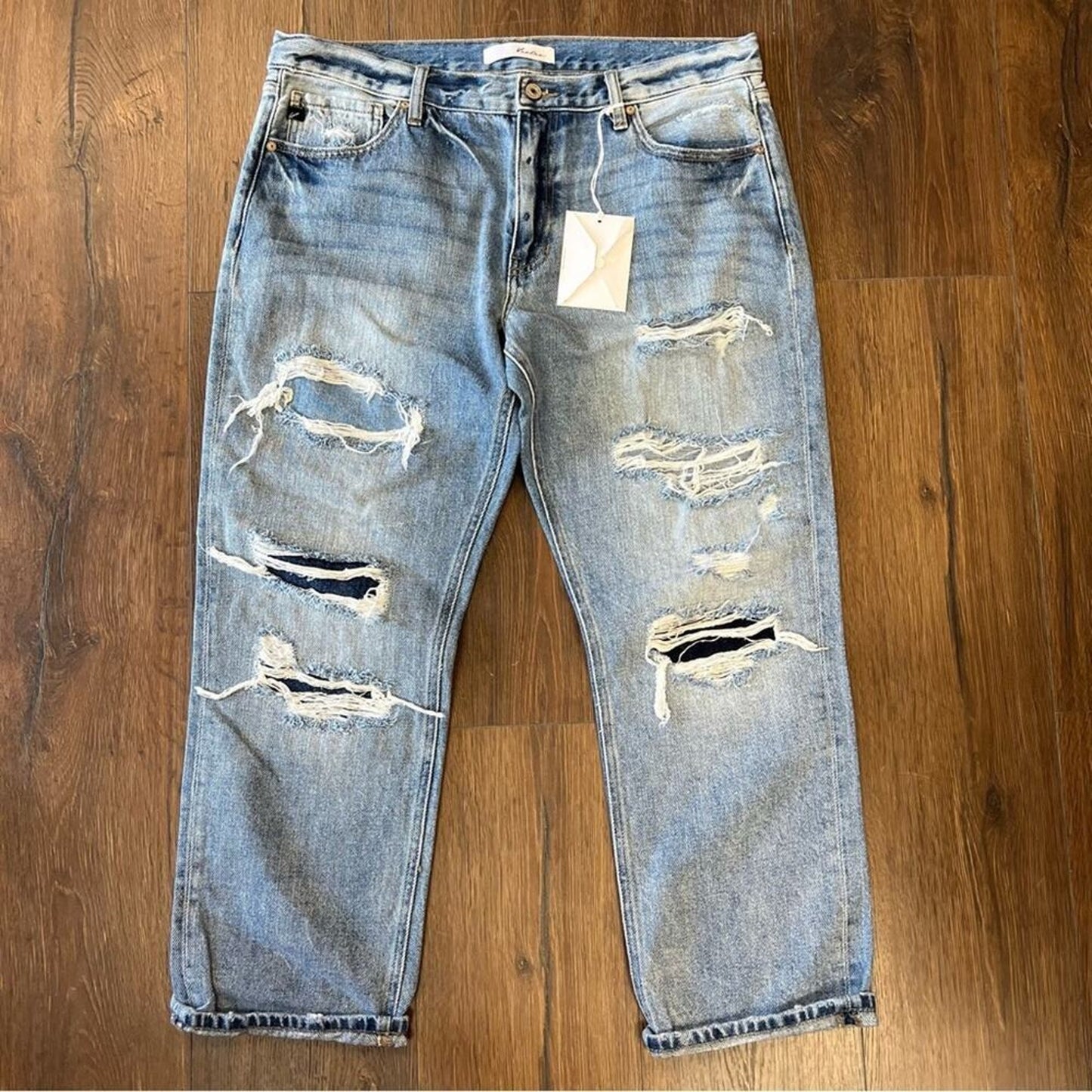 NEW KanCan Samantha mid rise ripped denim backed boyfriend Jean SZ 13/30‎