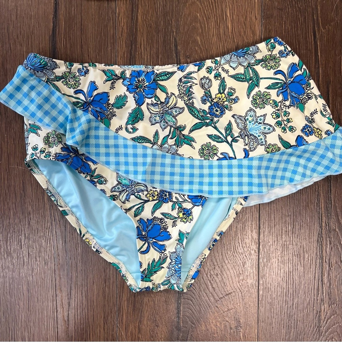 Lands’ End two-piece bikini SZ 6