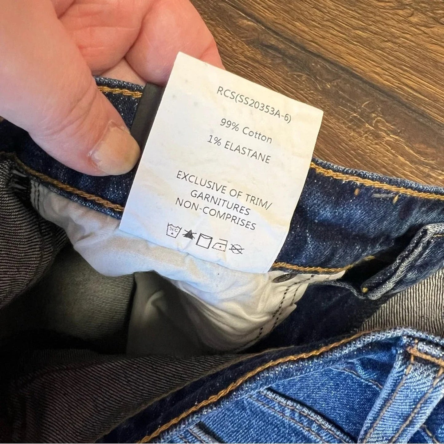 🆕 Silver Jeans High rise desirable straight leg jeans SZ 26/2