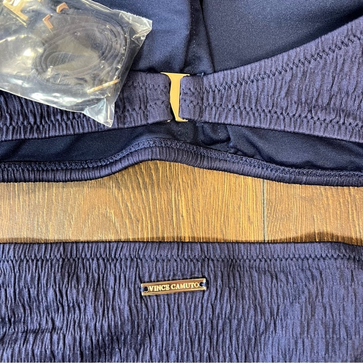 🆕 Vince Camuto Navy Smocked Bandeau Bikini SZ MED