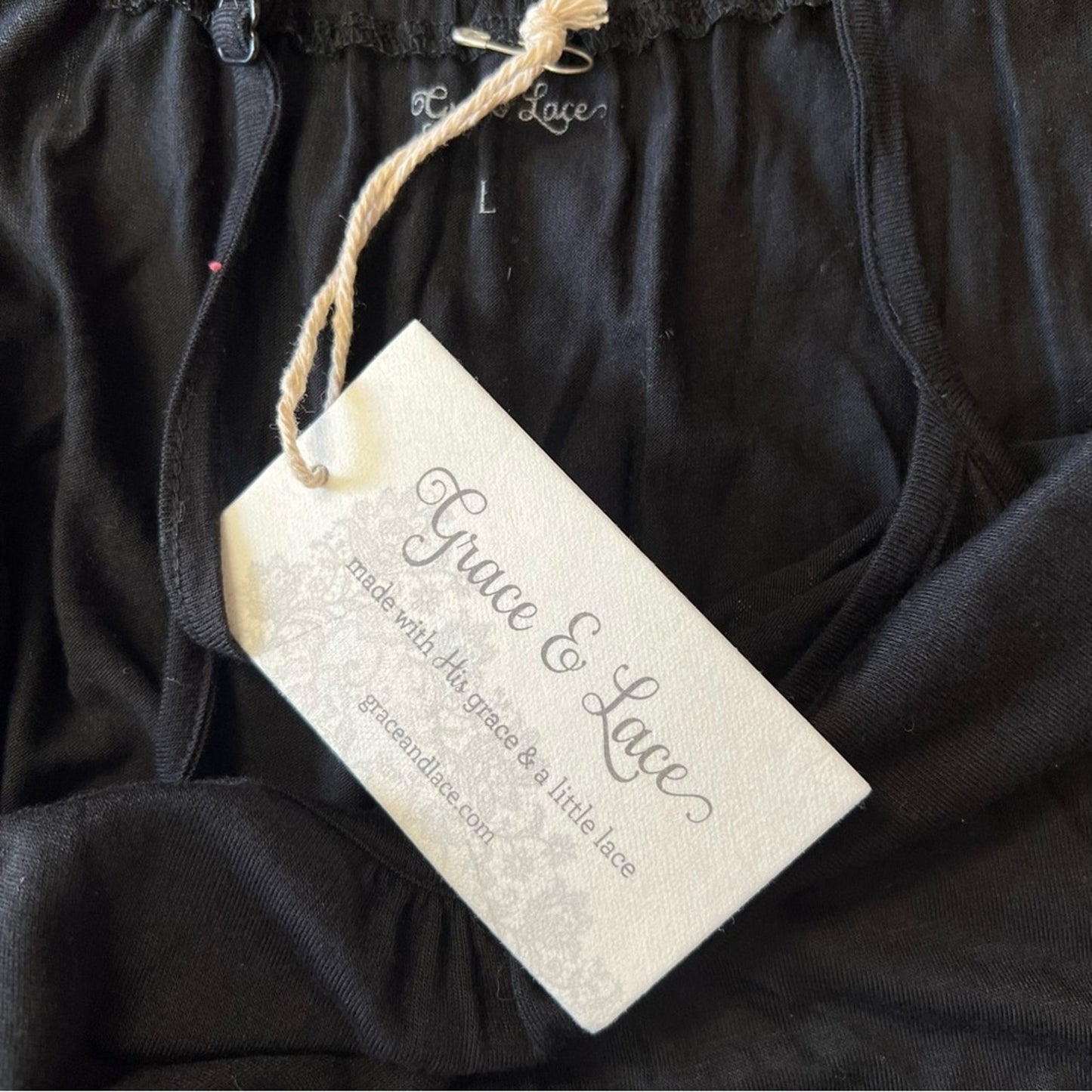 🆕 Grace & Lace black tank SZ LG