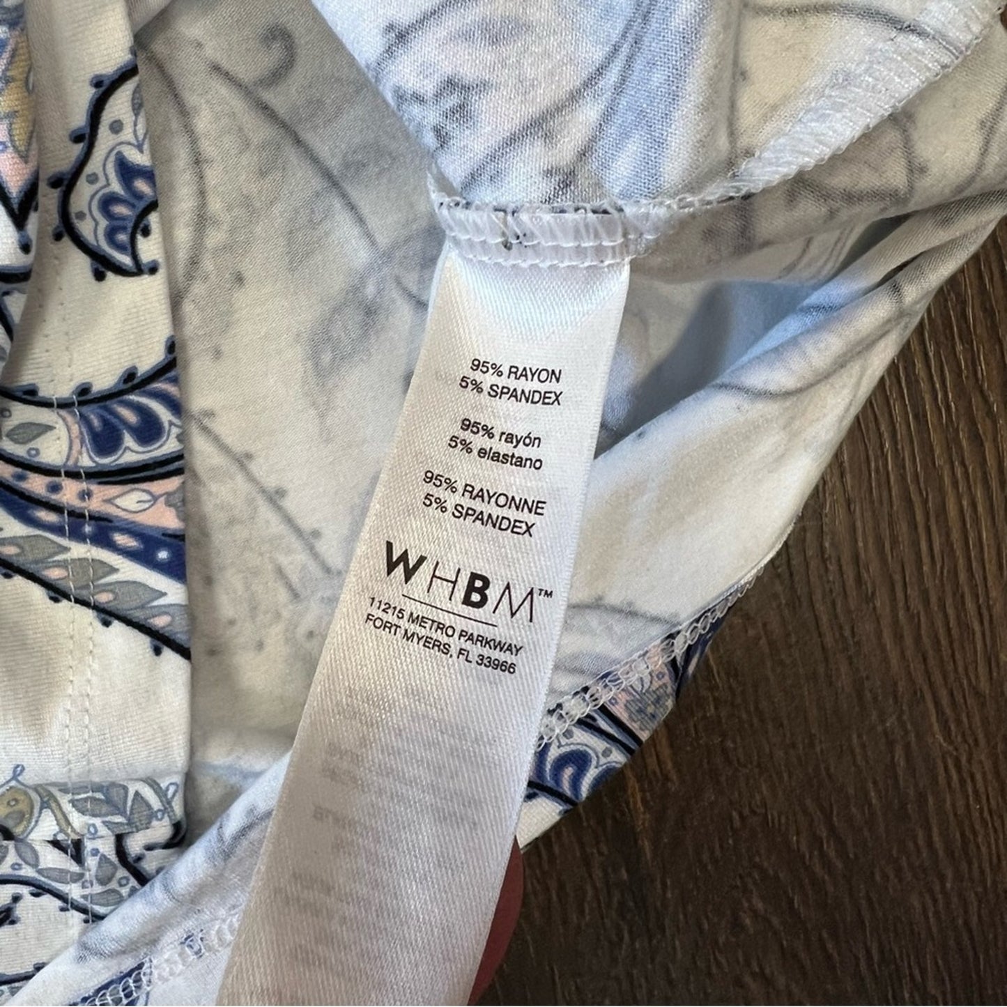 White House black market blue paisley tee SZ XXS