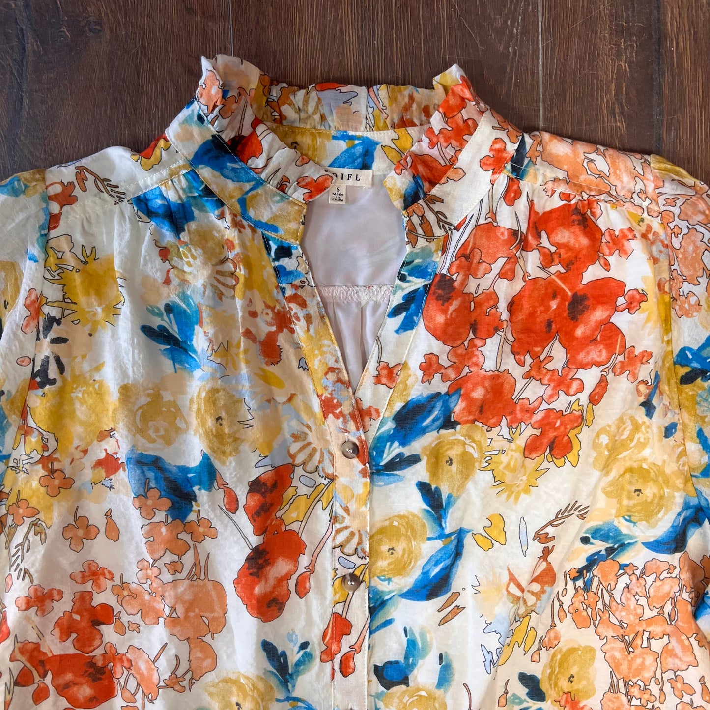 NWOT JODIFL EAST FLORAL PUFF SLEEVE TOP SZ SM