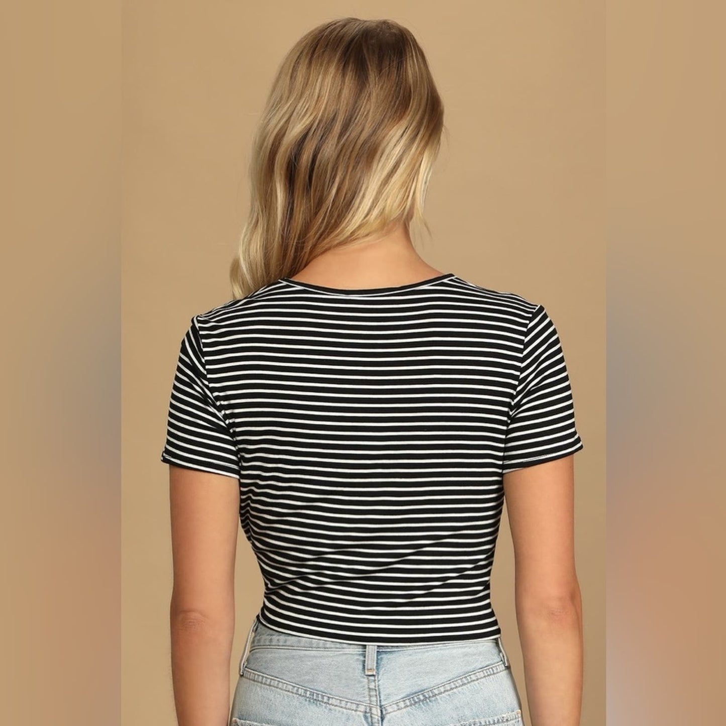 🆕 Lulu’s Take the Lead Black Striped Tie-Front Crop Top SZ XL