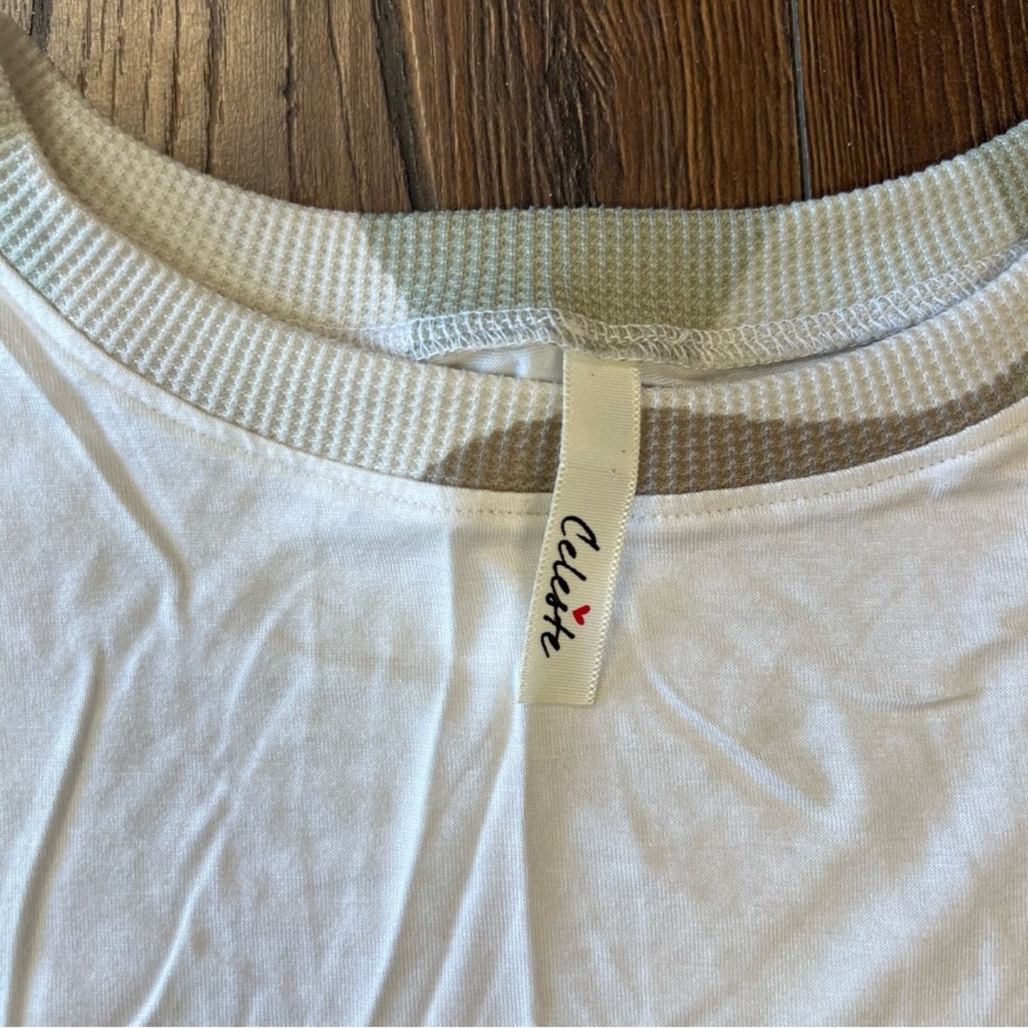 Celeste ivory camo pocket tee SZ MED