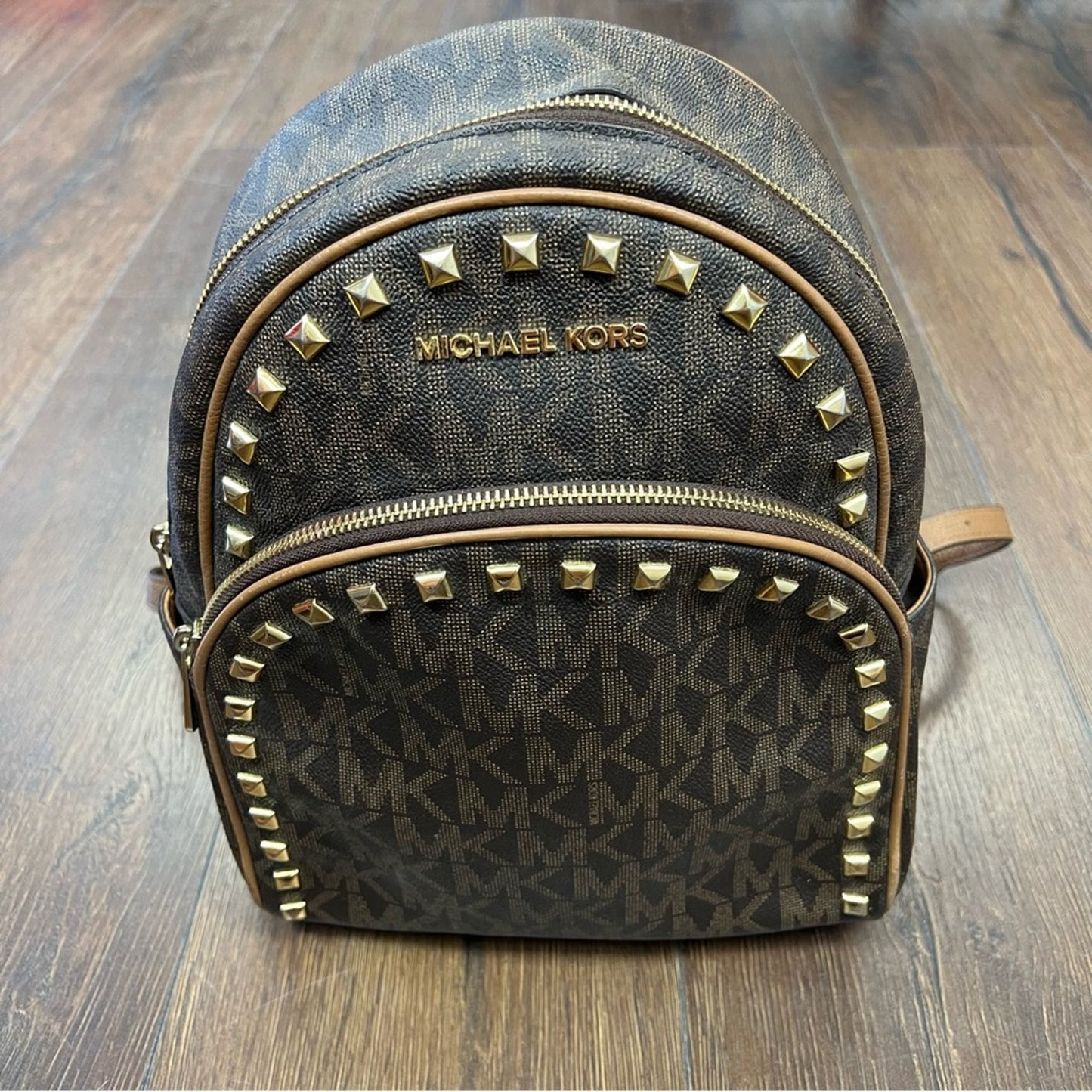 Micheal Kors abbey jet set backpack