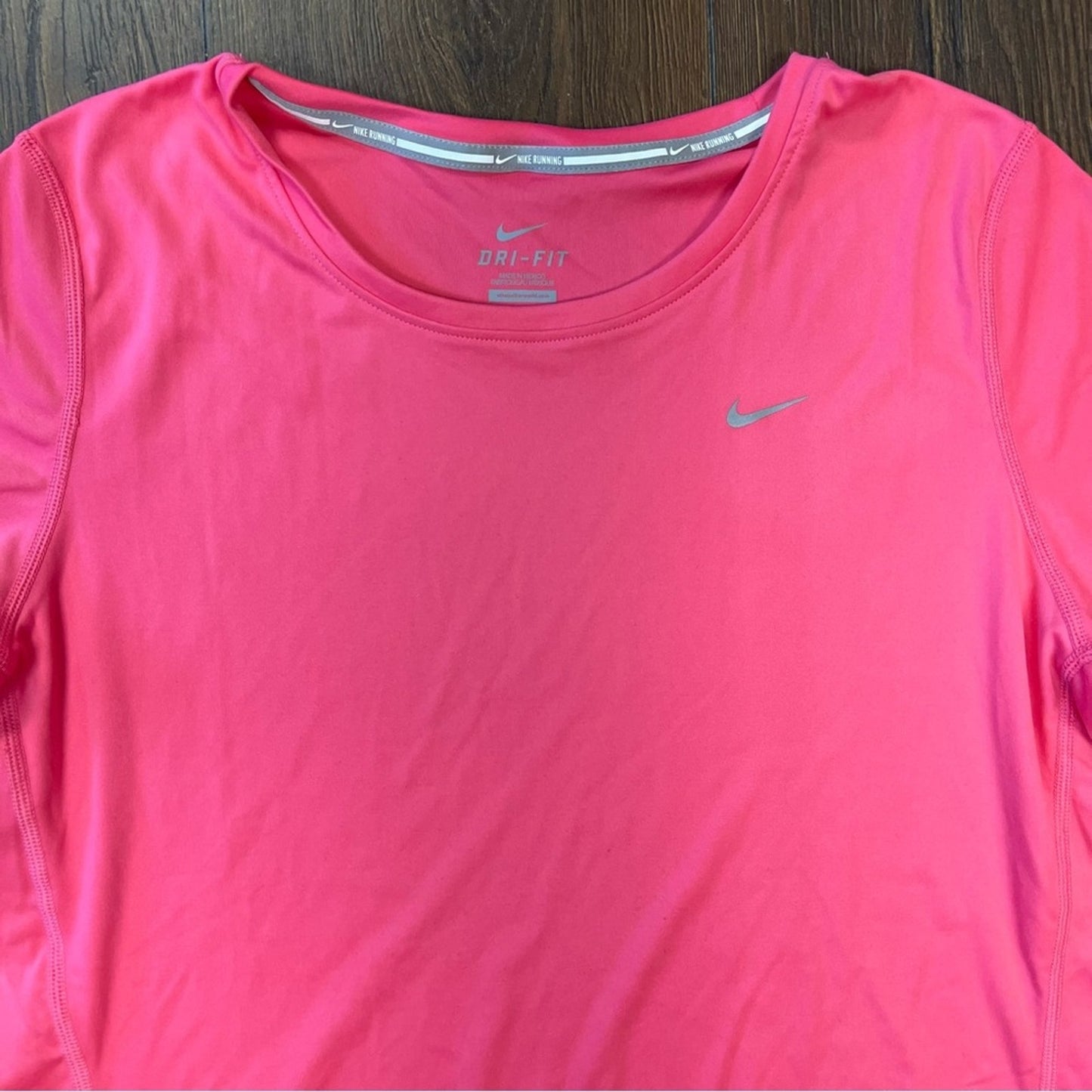 Nike dri -fit pink round neck running shirt SZ LG