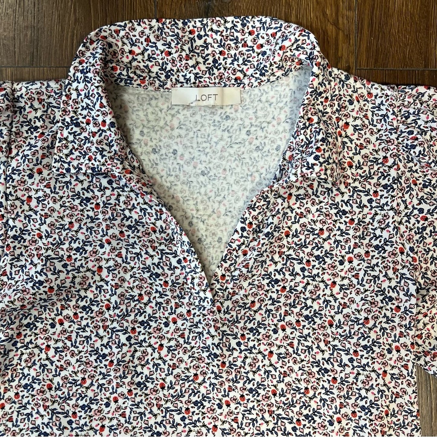 Loft Floral Collared V-Neck Mixed Media Top SZ MED?