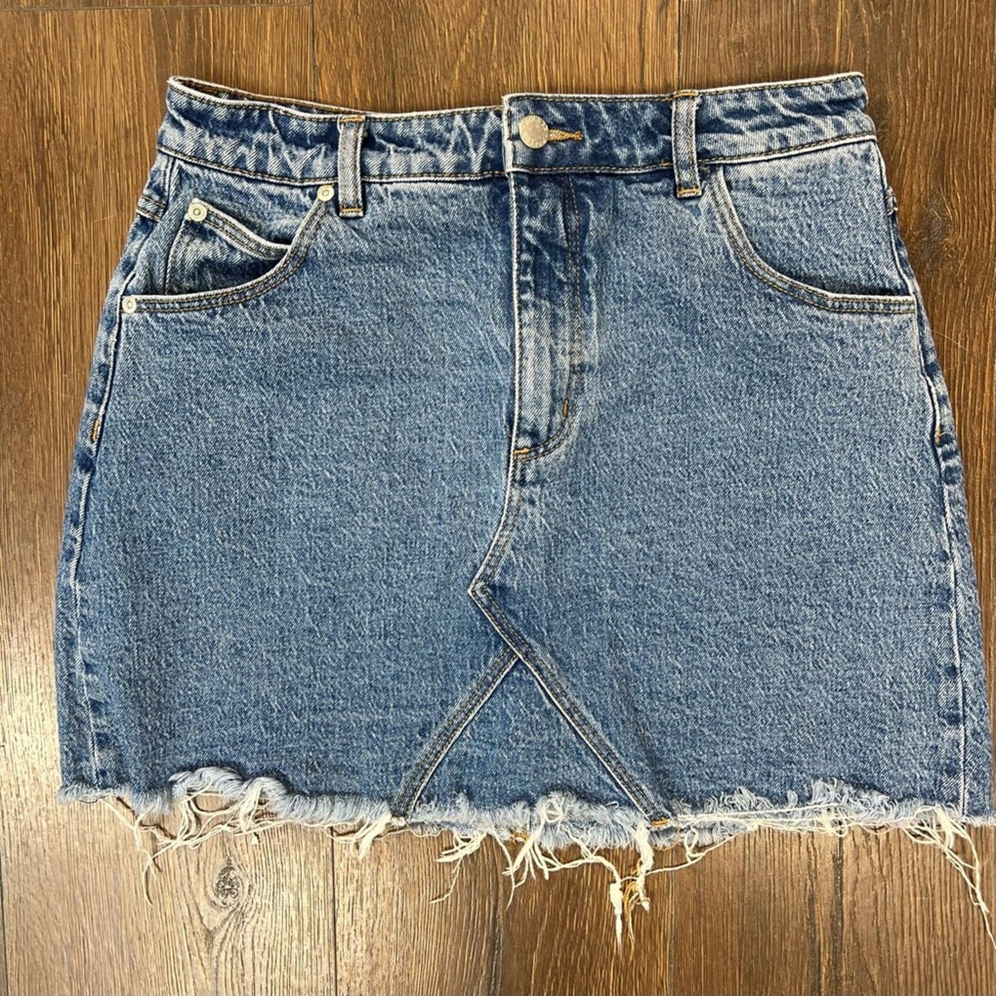 Rolla’s Claudia denim skirt in sweet stone SZ 28/6