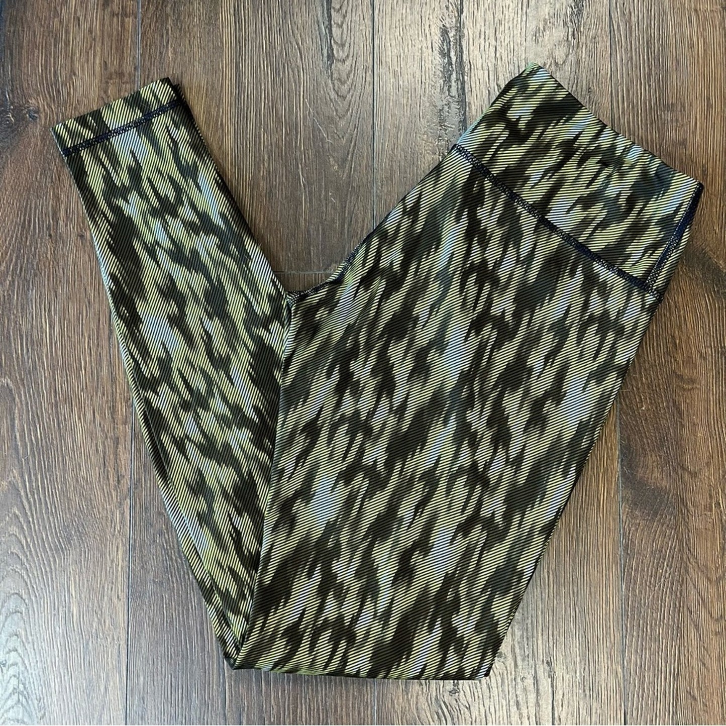 Lululemon Wunder Under *Full-On Luxe Lusche Telemark‎ Almost Pear Inkwell SZ 8