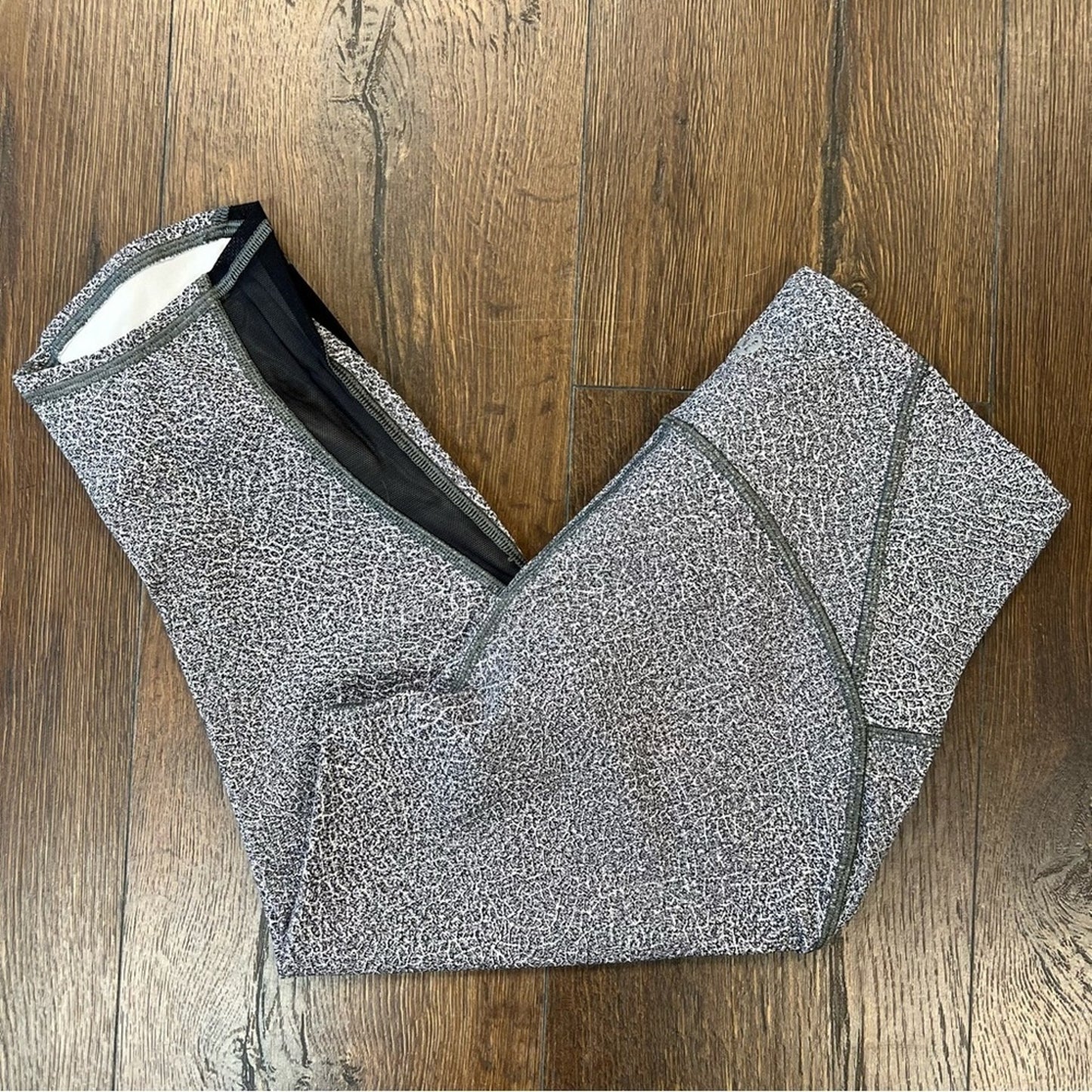 Lululemon Train Times Crop 17" Leggings SZ 8