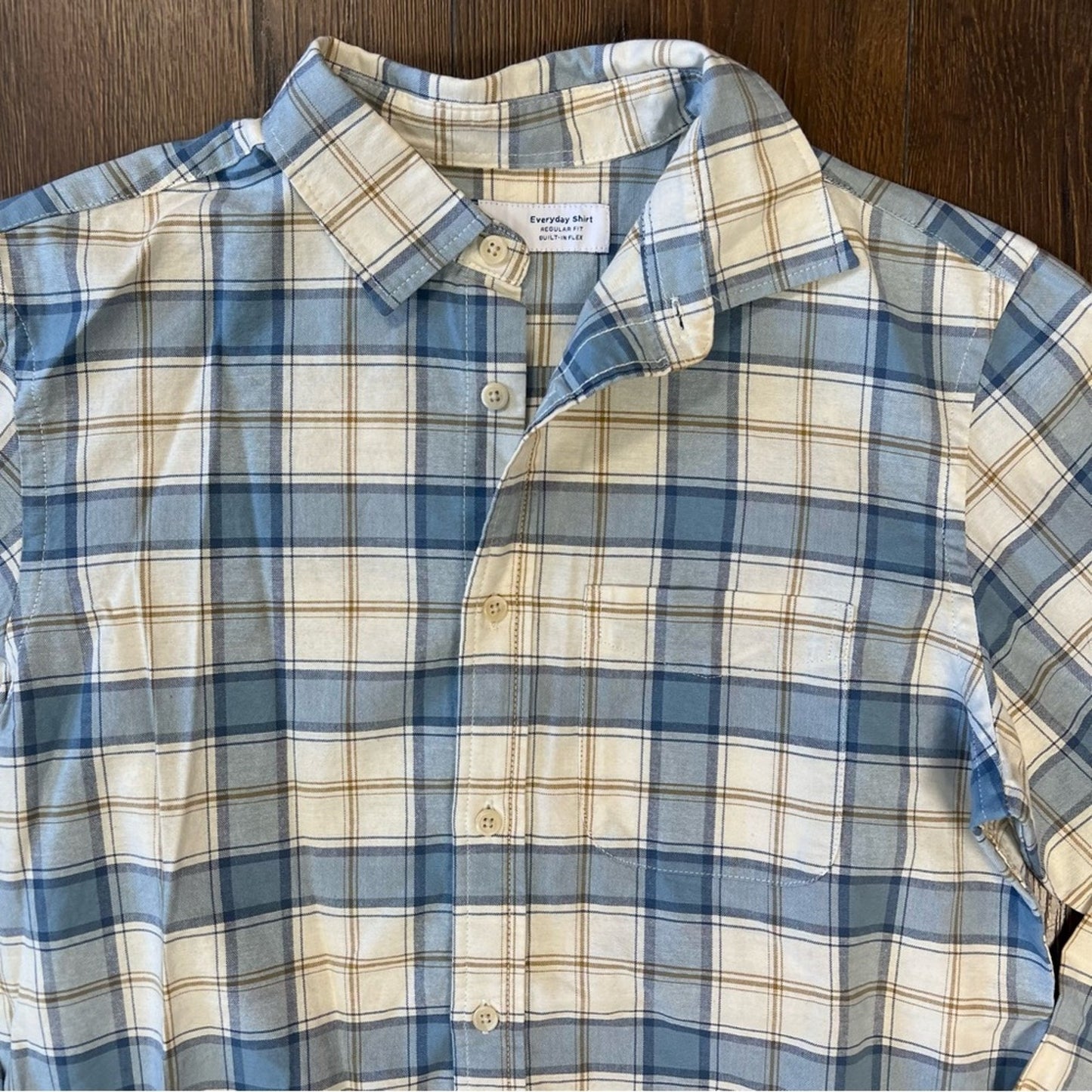 Men’s Old Navy plaid everyday shirt SZ MED