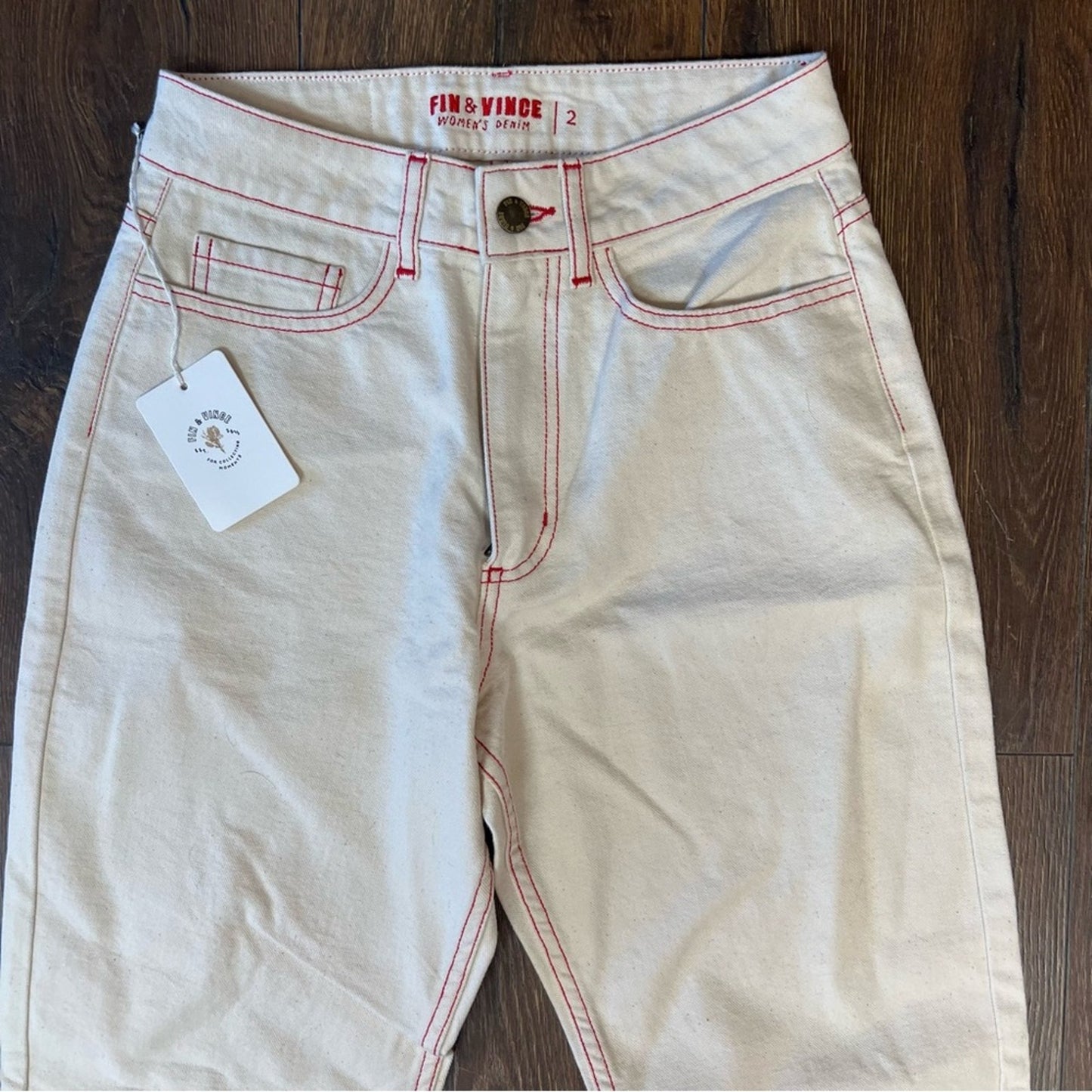 🆕 Fin & Vince ivory with red thread vintage jeans SZ 2