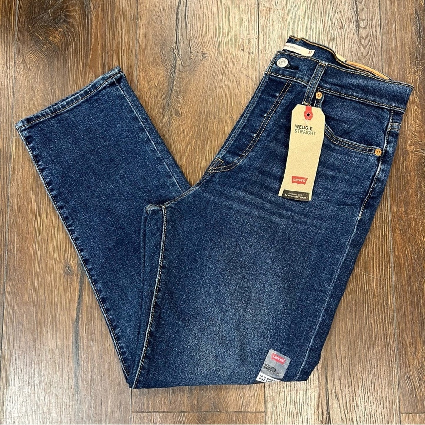 NWT Levi's Premium Straight Fit Jeans SZ 32/14 XShrt