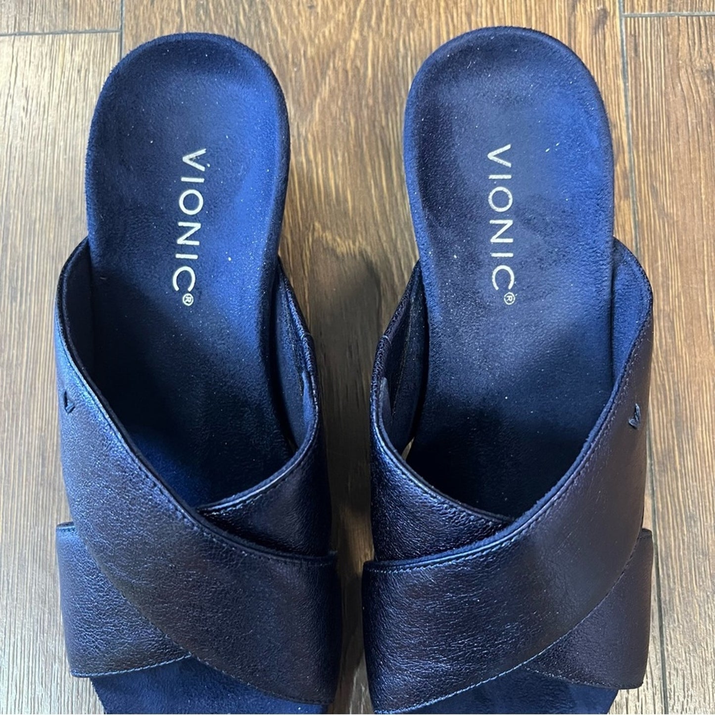 Vionic Kara leather slip on wedge sandal SZ 6.5