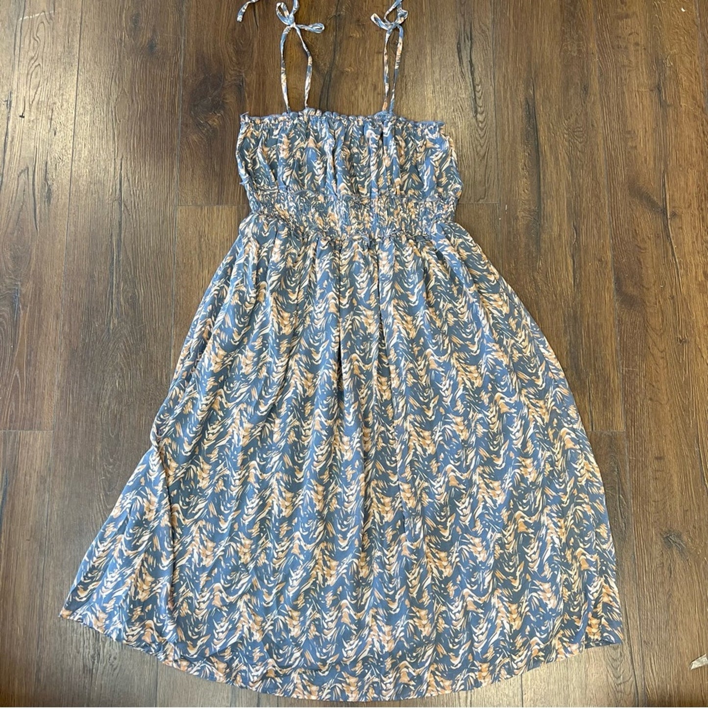 BaeVely Sweetest Stance Smocked Abstract Print Dress SZ SM