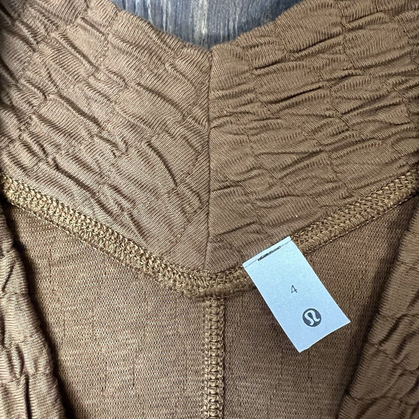 Lululemon Rippled V-Neck Pullover Copper Brown SZ 4