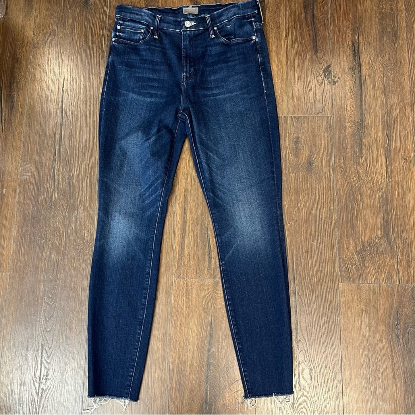 Mother Denim High Waisted Looker Ankle Fray- Tongue in Chic SZ 30/10