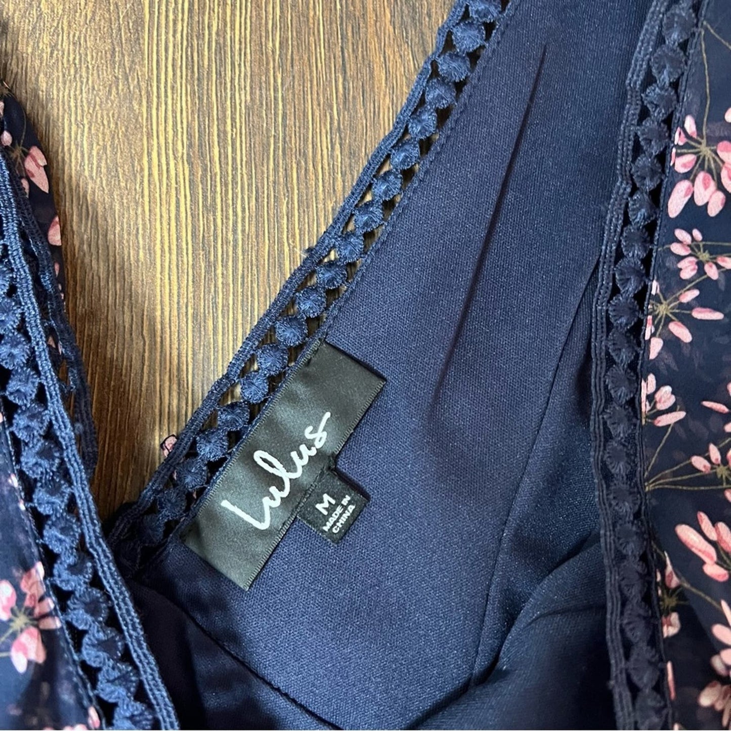 Lulu’s darling daydream navy blue floral print ruffled maxi dress SZ MED