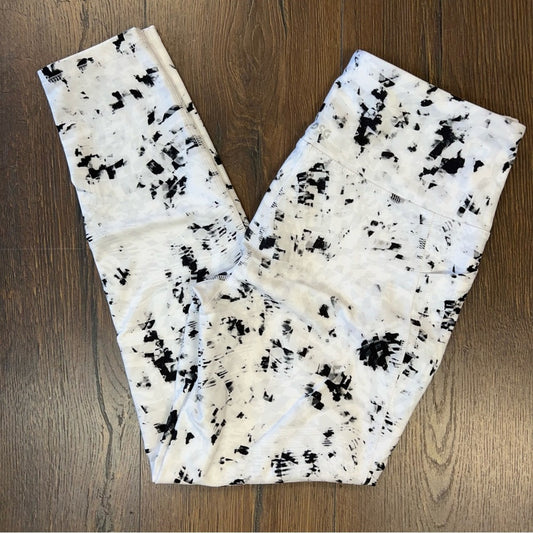 DSG White and black leggings SZ MED