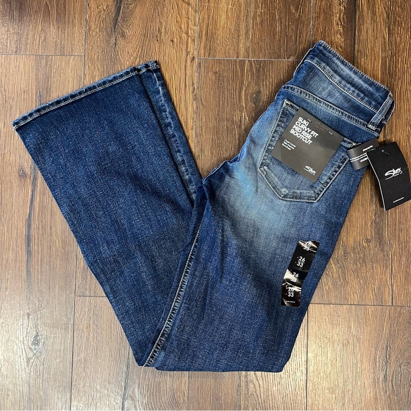 🆕 Silver Jeans Suki Mid Rise Bootcut Jeans SZ 26/2