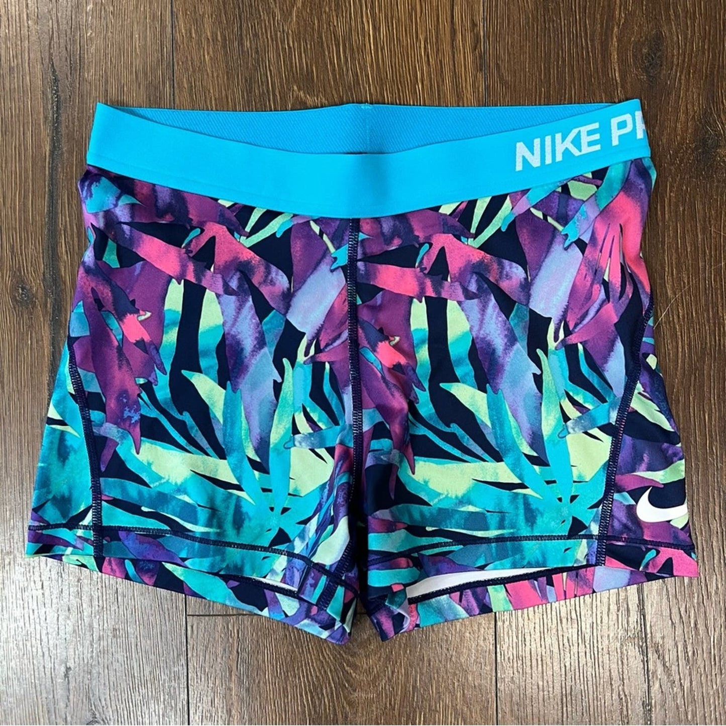 NIKE Women 3'' Pro Cool Palm Printed compression Shorts SZ LG