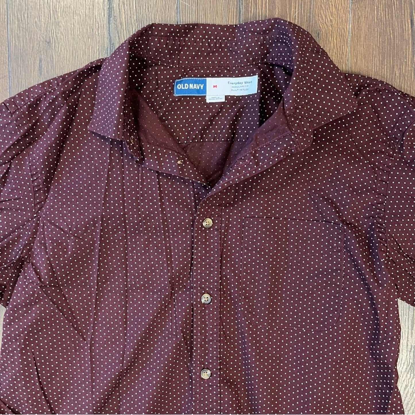 Men’s Old Navy everyday shirt SZ MED