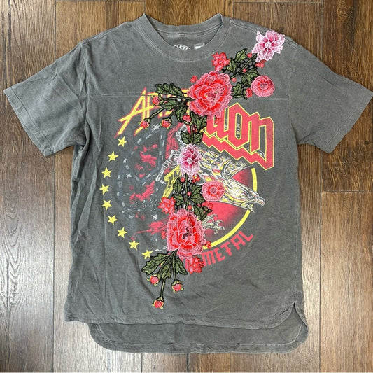 Affliction gray floral embroidered tee SZ MED