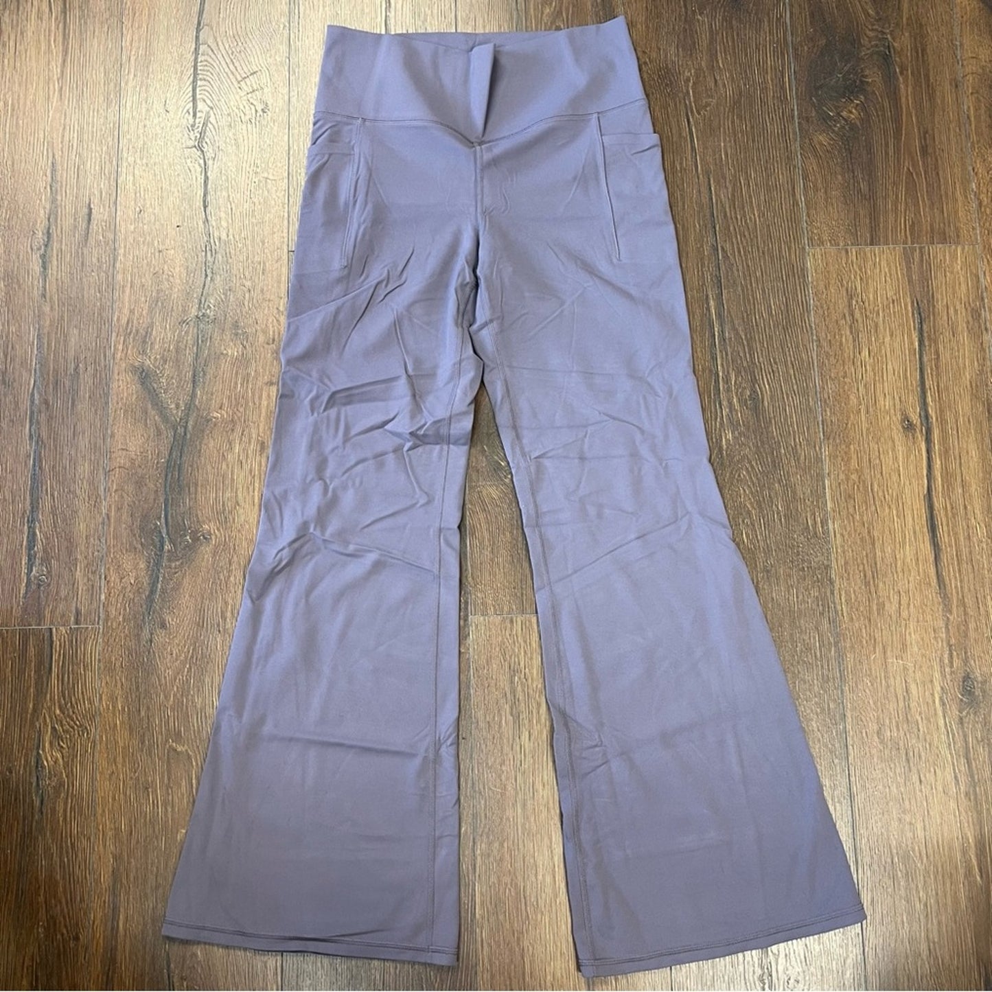 Athleta Salutation Stash Flare Pant SZ LG