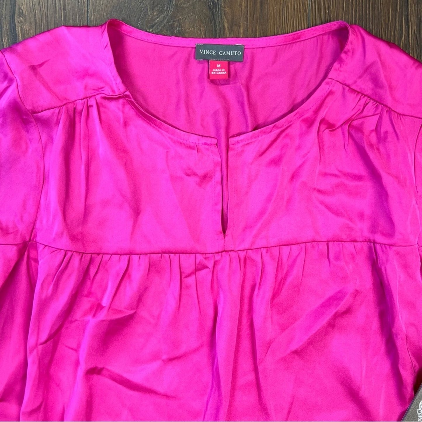 🆕 Vince Camuto, pink satin long sleeve blouse SZ MED