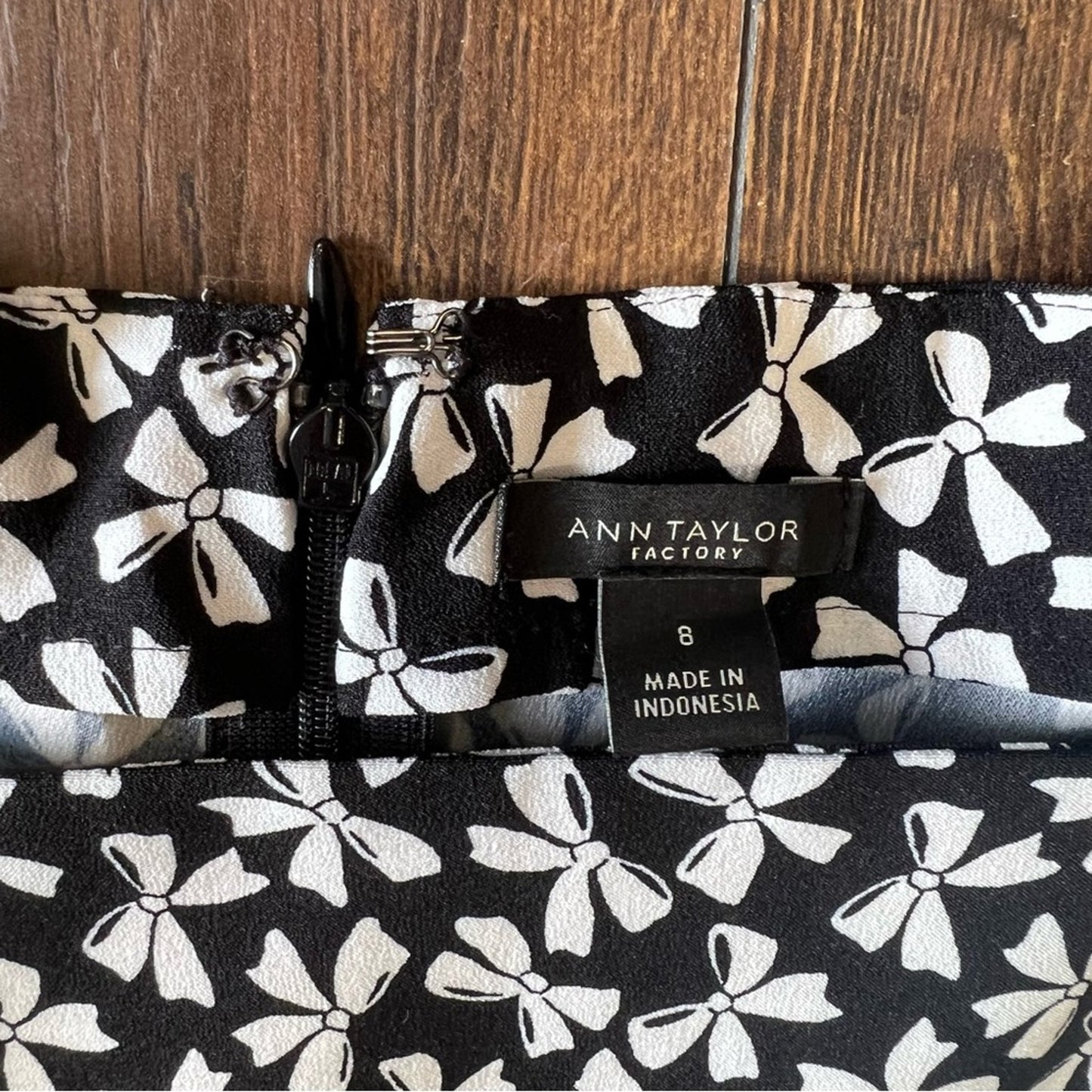 Ann Taylor factory Bow, print maxi dress SZ 8