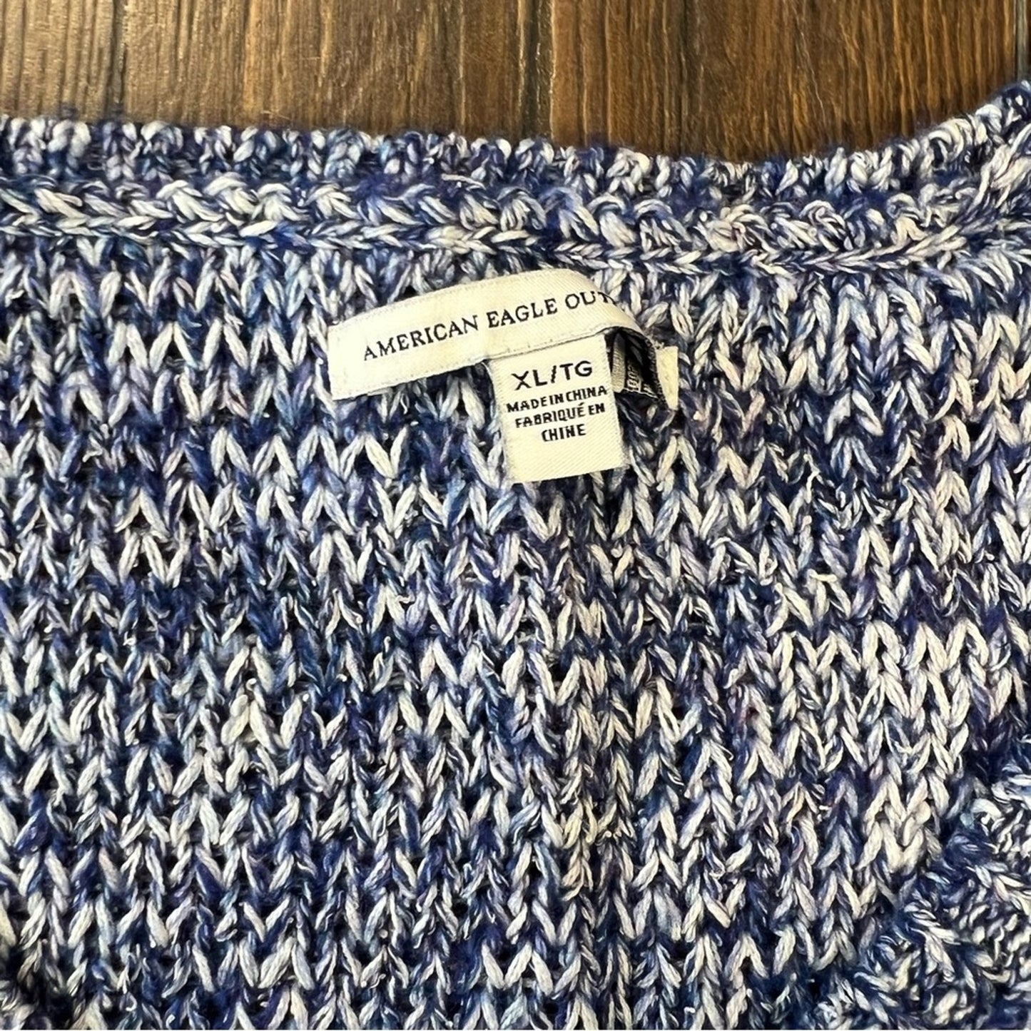 American Eagle blue v neck sweater SZ XL