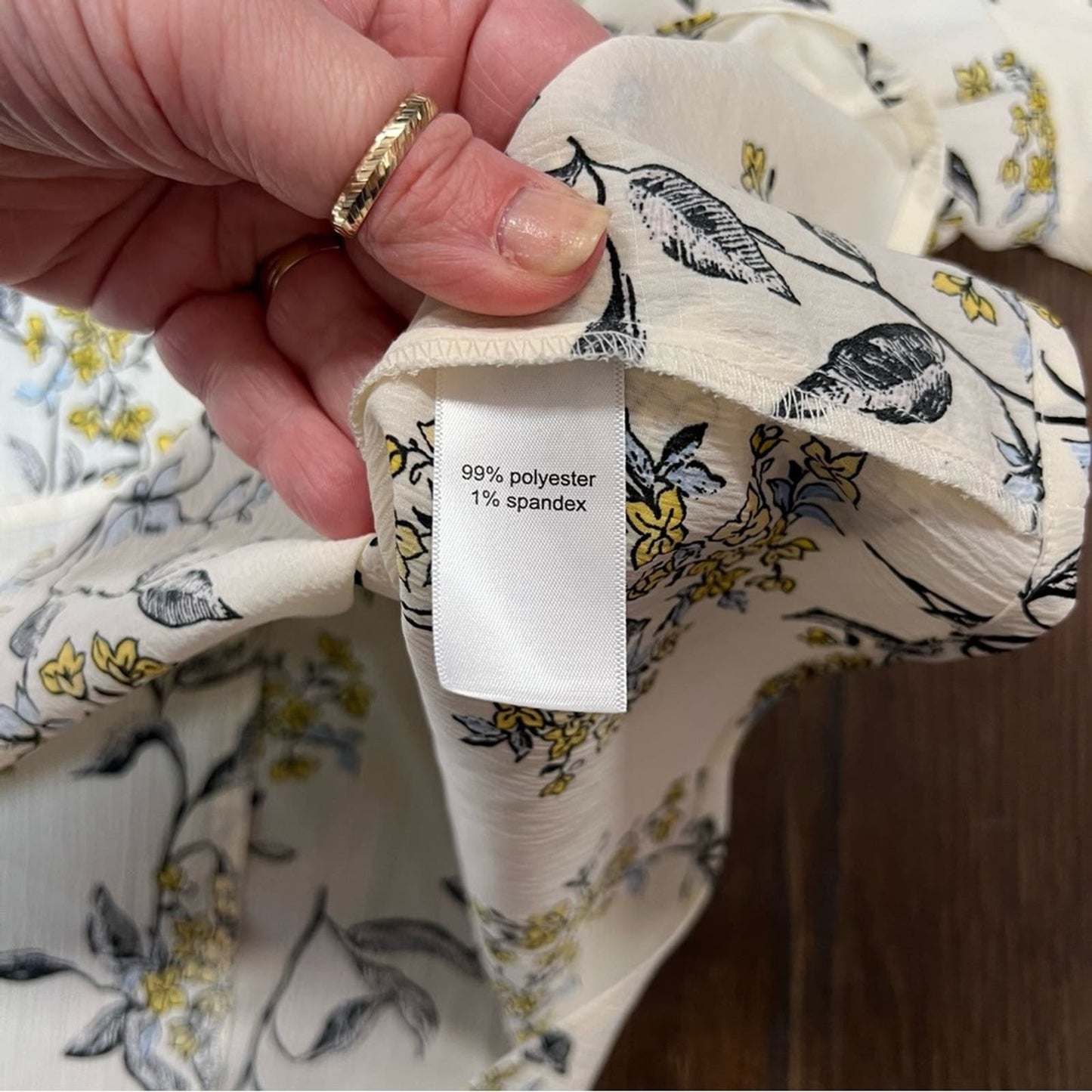 Maurice’s floral cold shoulder blouse SZ XXL