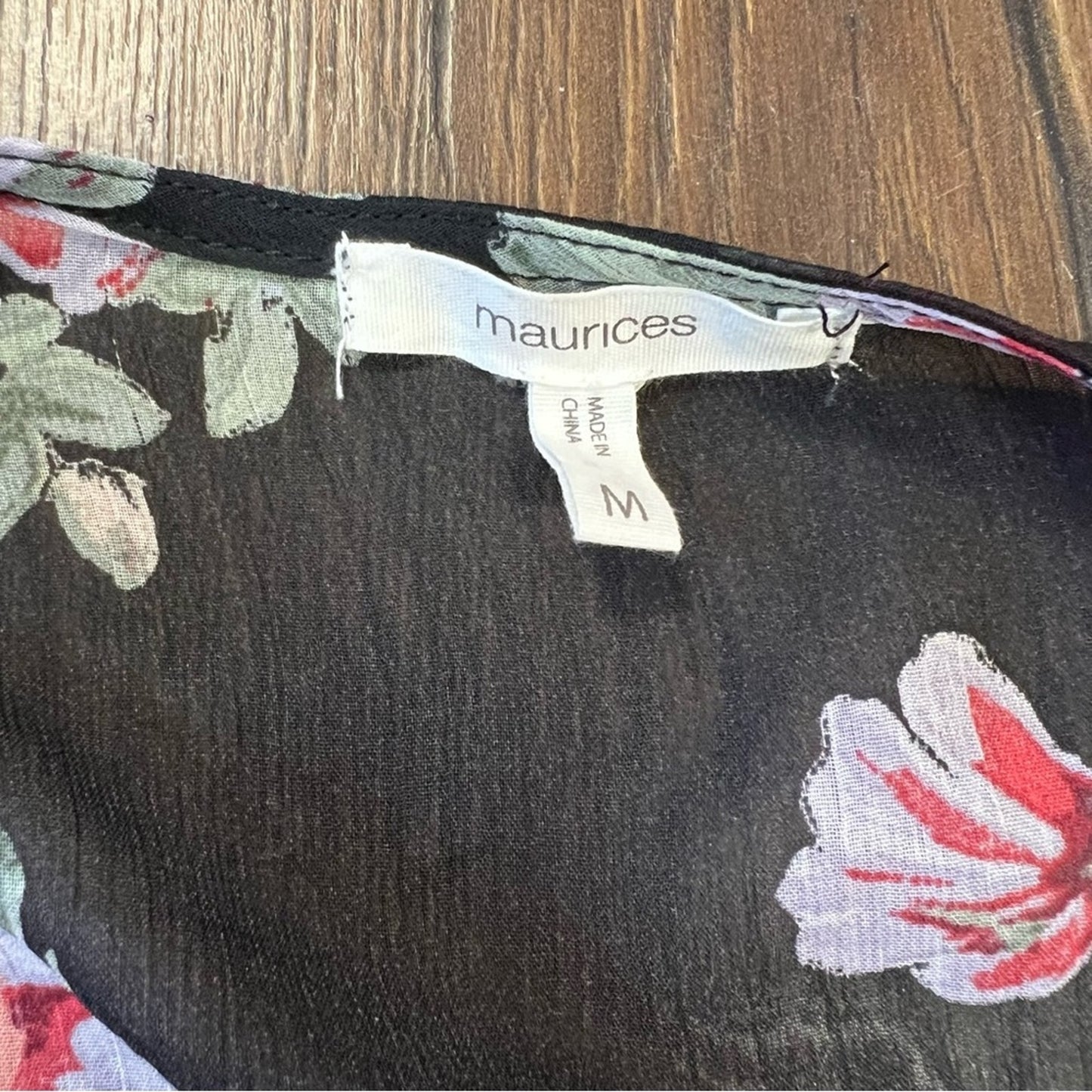 Maurices black floral crochet trim kimono SZ MED