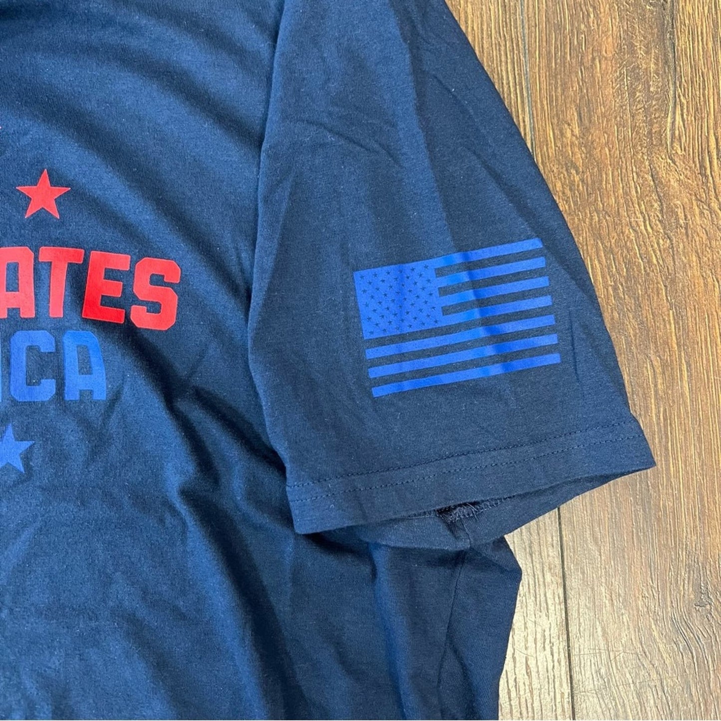 Men’s Under Armour “United States of America” tee SZ LG