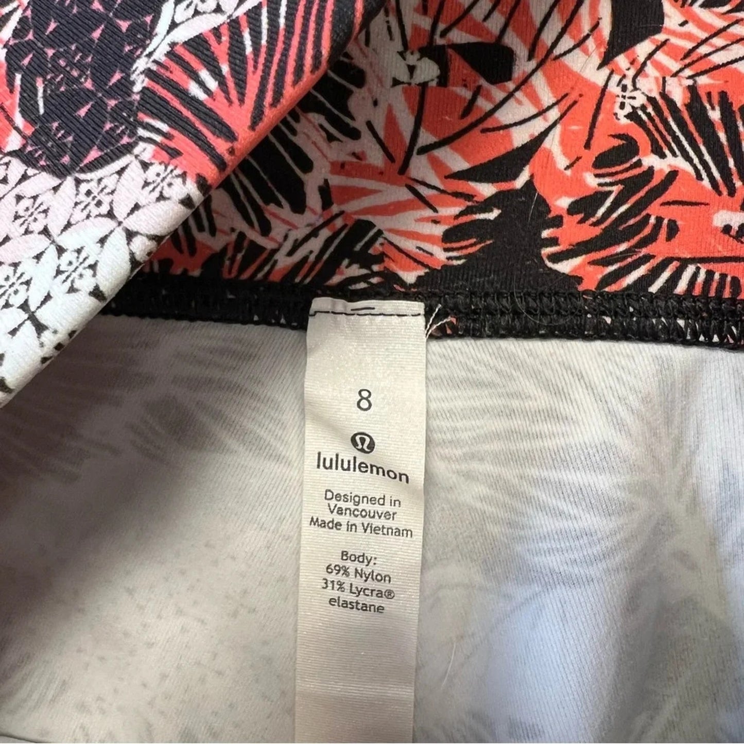 Lululemon Wunder Under Luxe‎ Lunar Spring Floral SZ 8