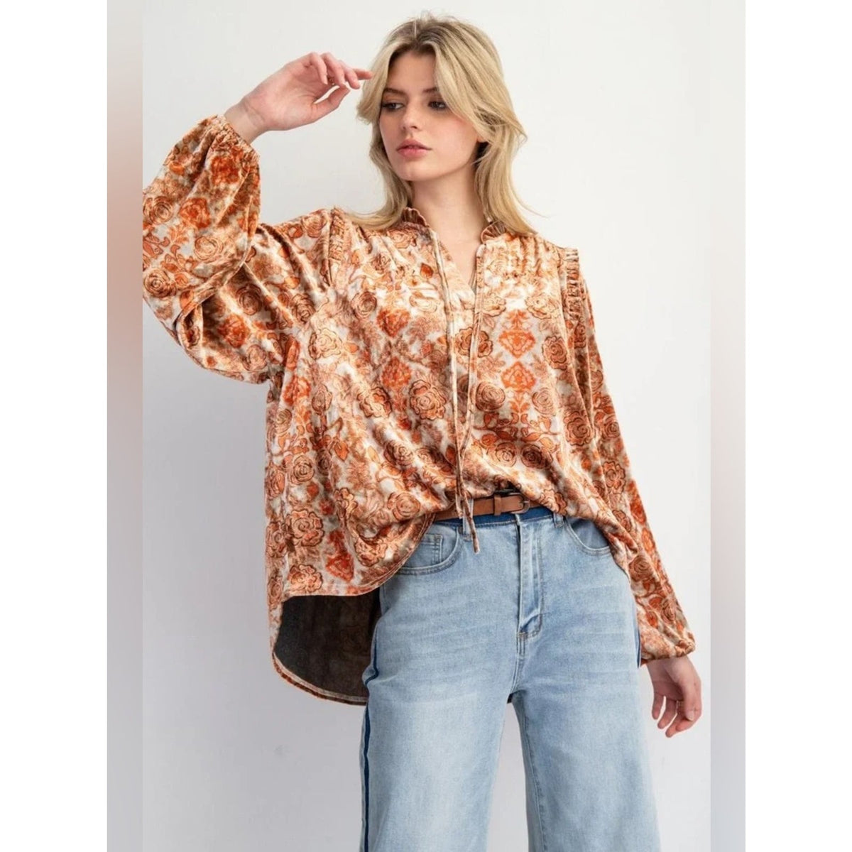🆕 Easel Floral Velvet Peasant Blouse -Burnt Orange SZ MED