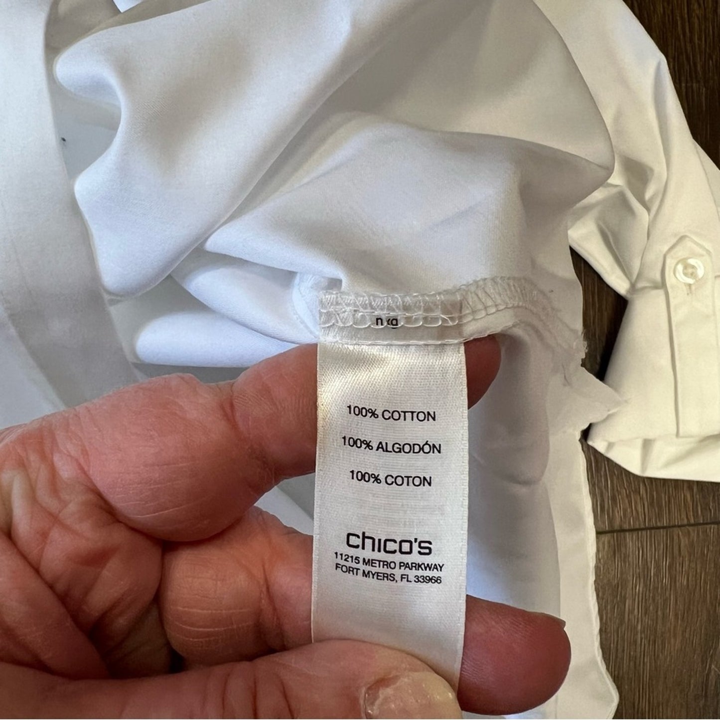 Chico’s wrinkle resistant sateen tunic button down SZ 0/4