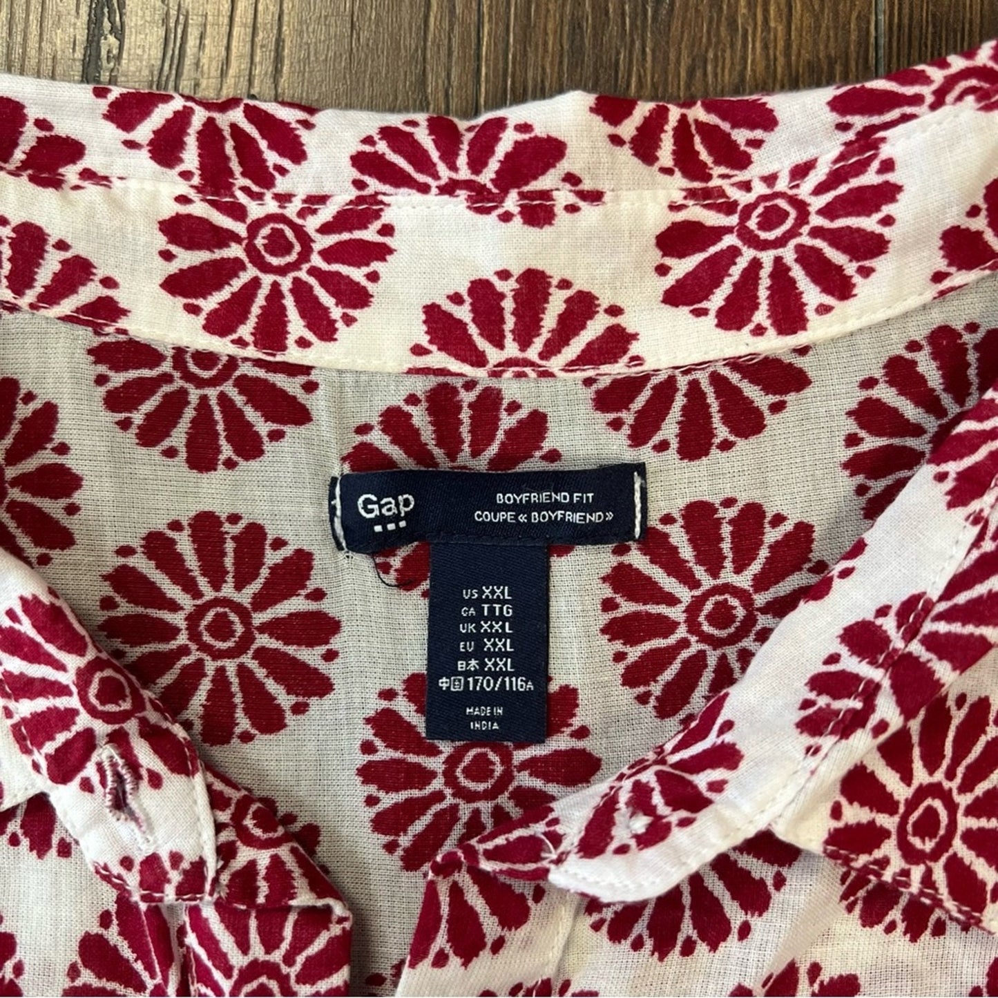 Gap boyfriend fit button-down shirt SZ XXL