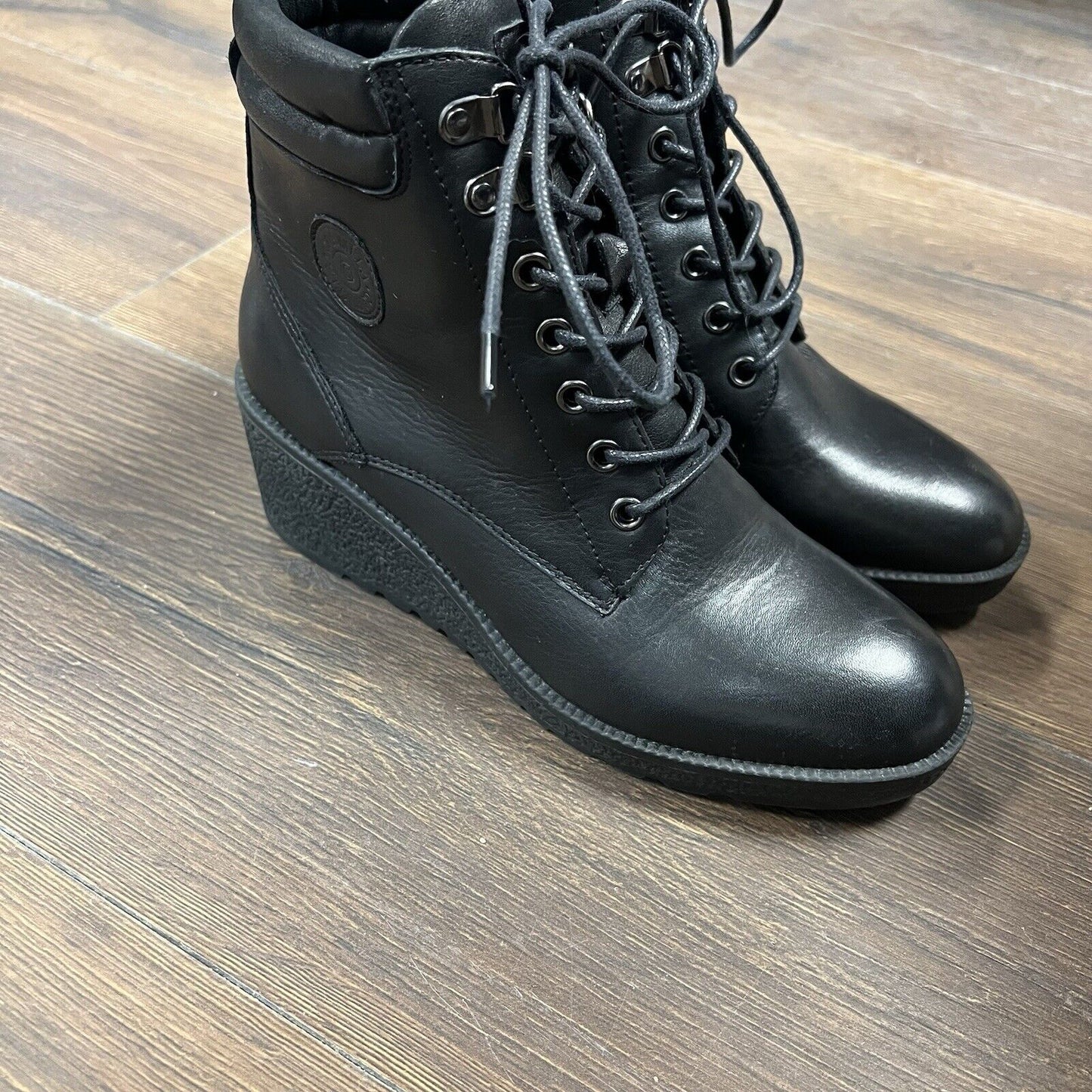 Carmella black leather lace up wedge ankle booties Size 7.5