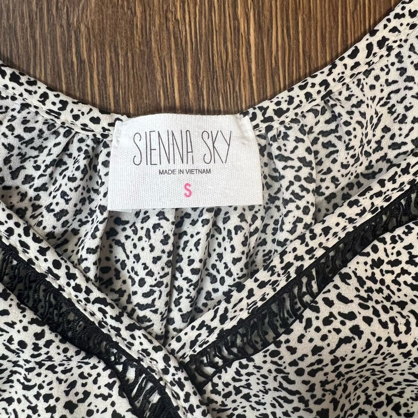 Sienna sky black and white speckled tank SZ SM