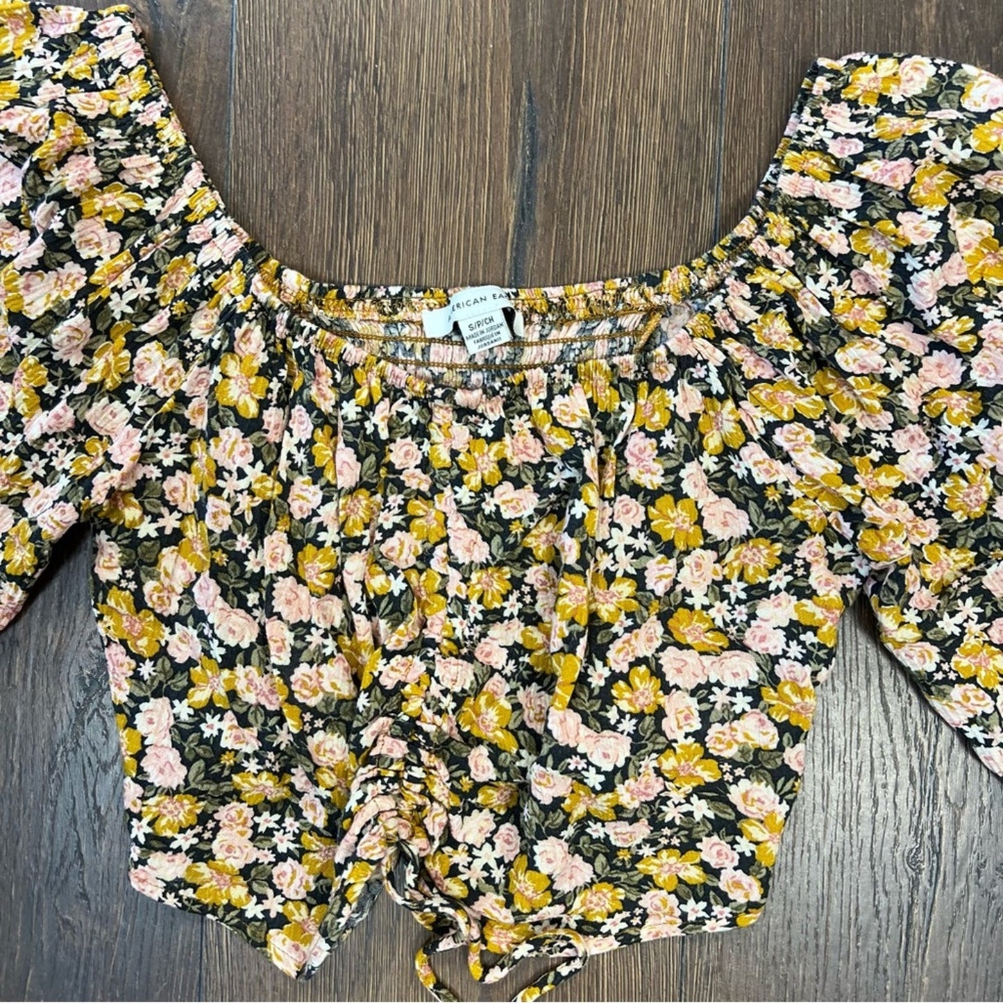 American Eagle balloon sleeved crop top SZ SM