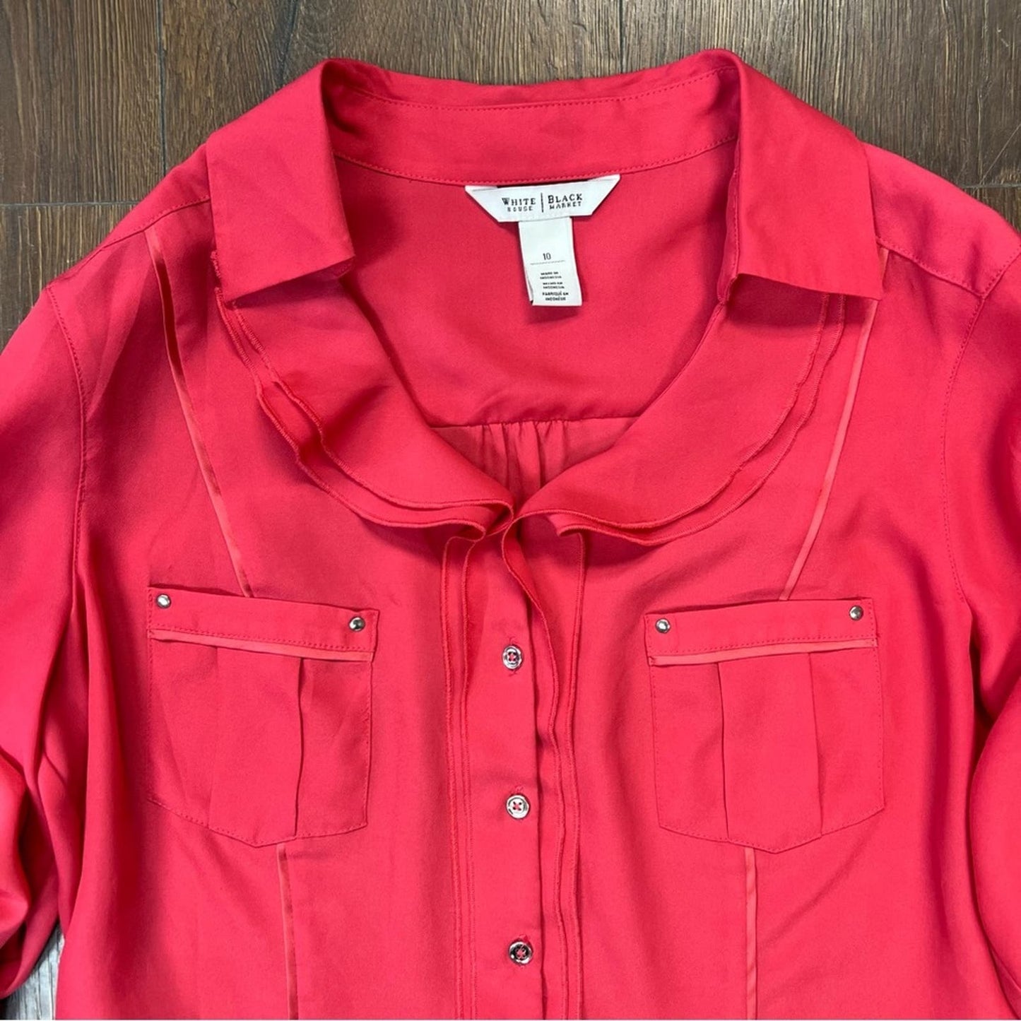 White House black market, coral button, front collared blouse SZ 10