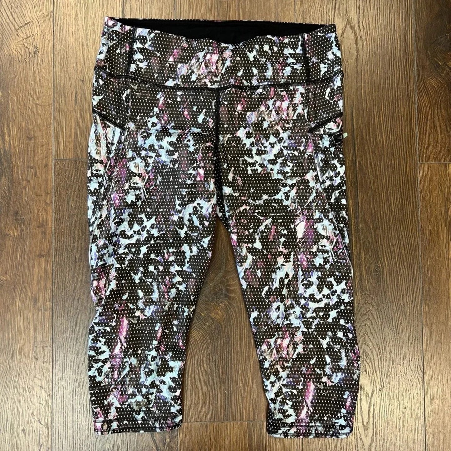 Lululemon‎ Top Speed Crop *Full-On luxe SZ 8