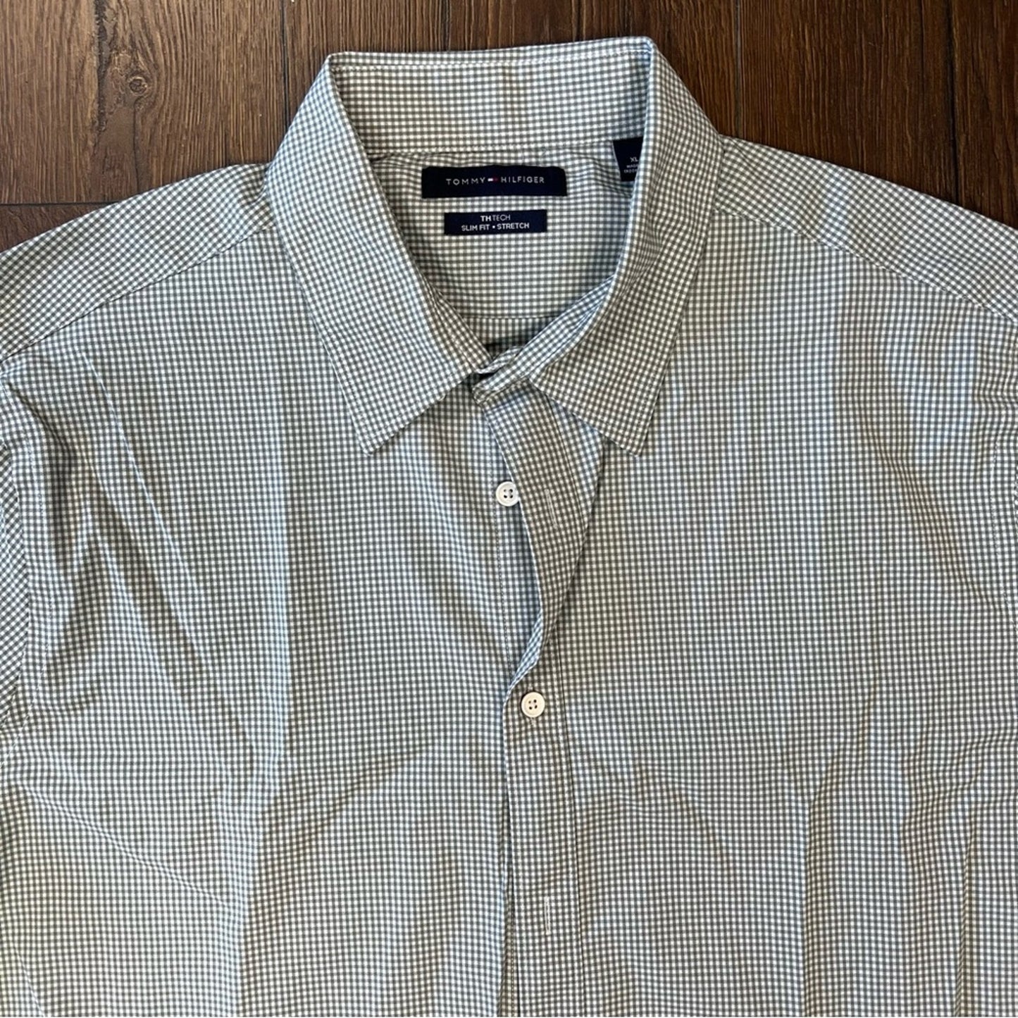 Tommy Hilfiger slim fit button-down SZ XL